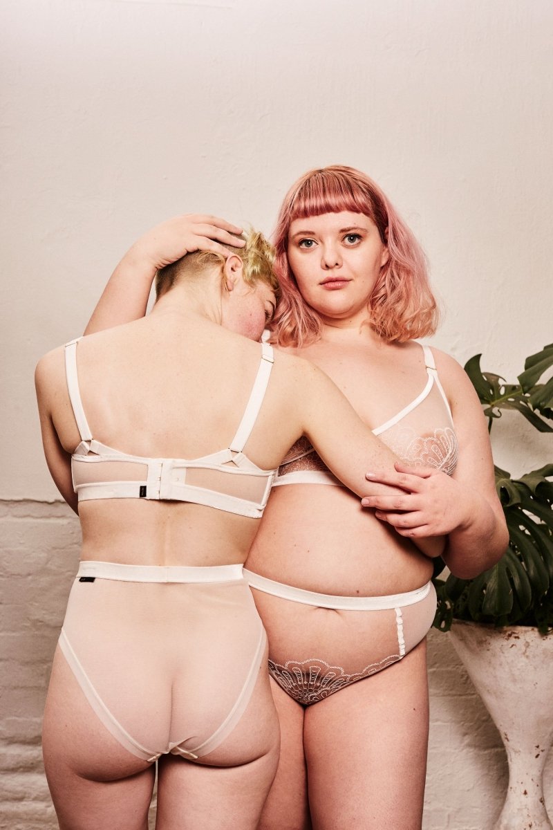 Love doesn’t need approval - LONGLINE TRIANGLE - SAMPLE - Longline Triangle Bra - theunderargument.com