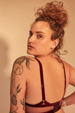 Stronger than you think - DEMI BRA - SAMPLE - theunderargument.com